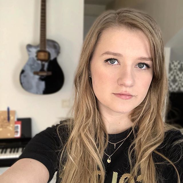 If you’re happy and you know it clap your hands 👏🏻👏🏻 If you’re happy and you know it clap your hands 👏🏻👏🏻